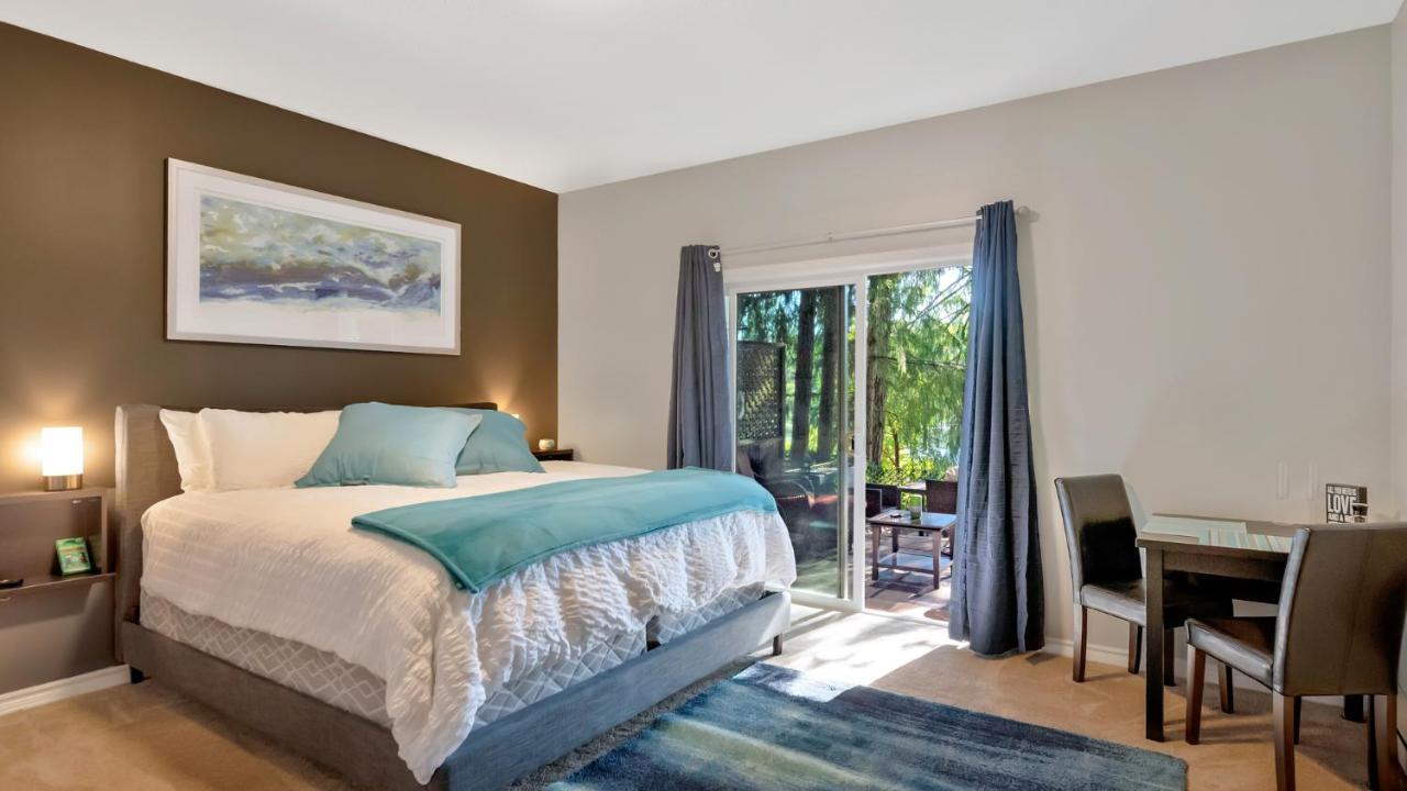 Willow Suite - Lakeside Retreat วิกตอเรีย ภายนอก รูปภาพ